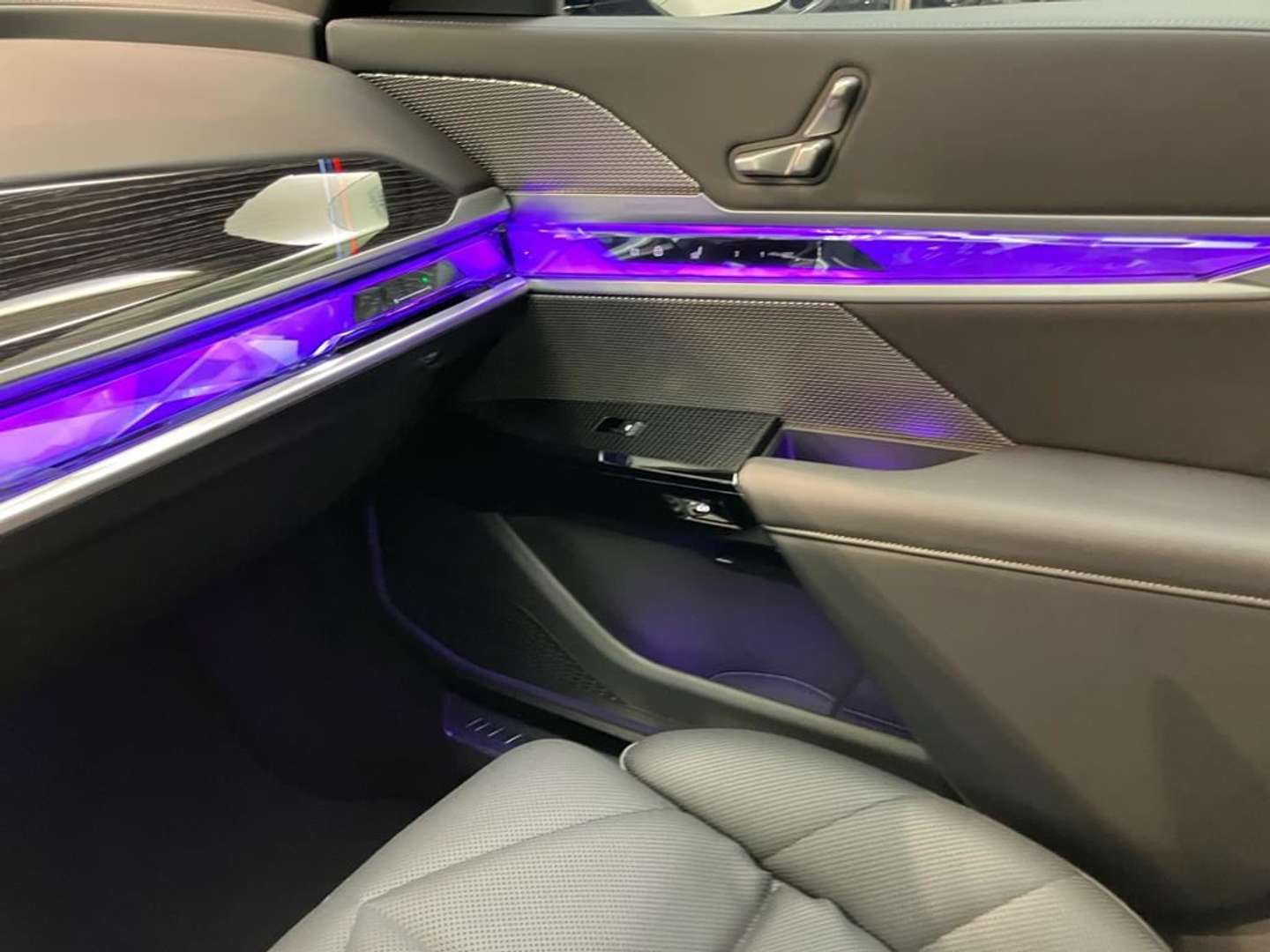 BMW Série 7 M Sport 740 - 2024 - Joinsteer - #17