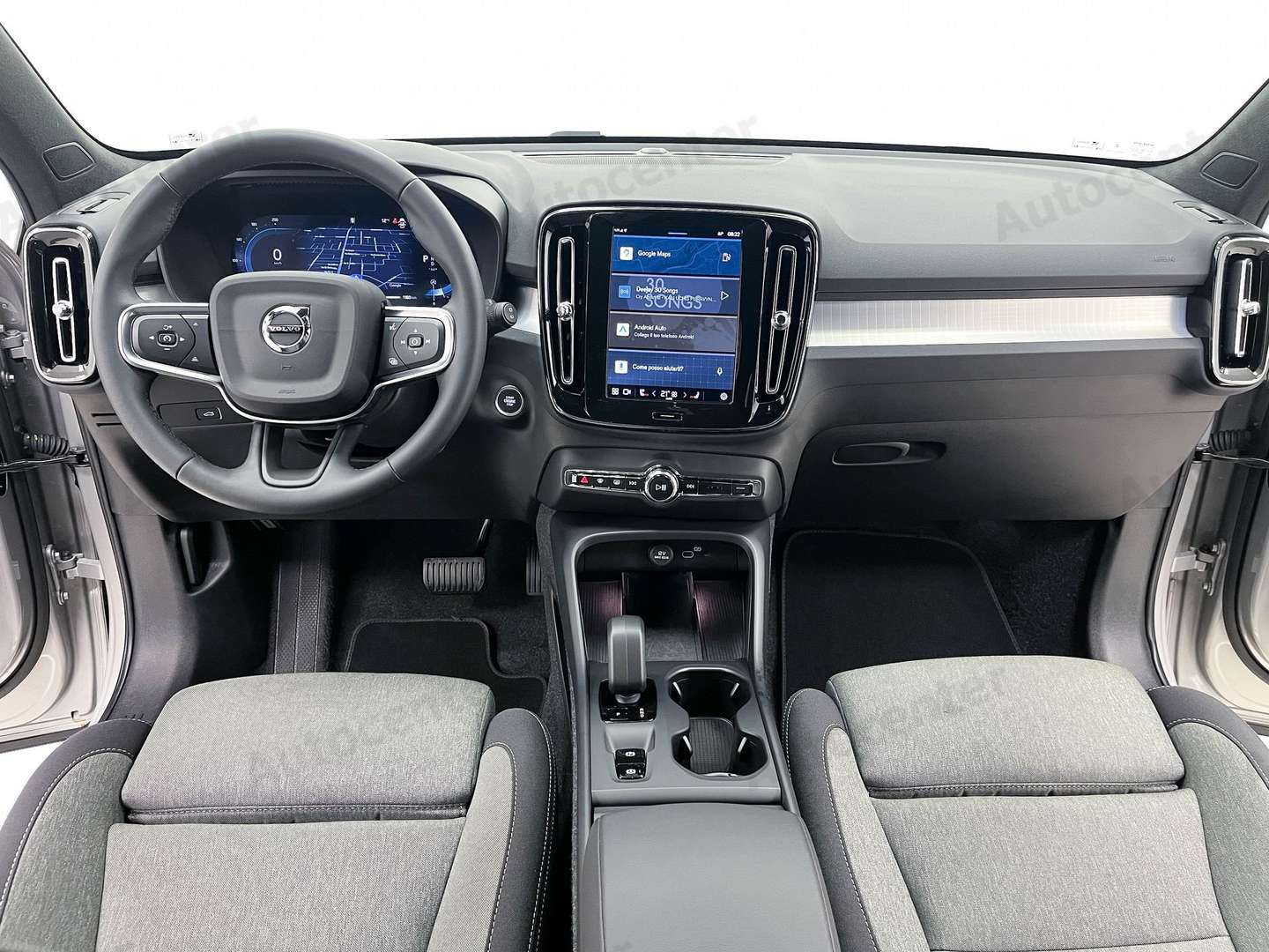 Volvo XC40 B3 Core - 2025 - Joinsteer - #9