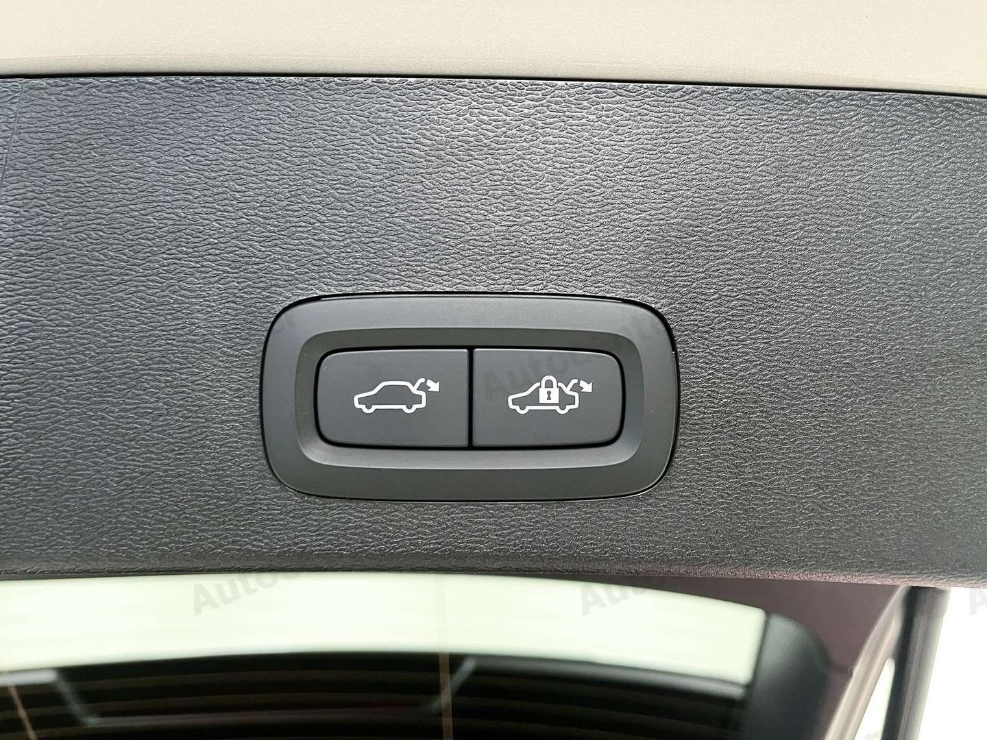 Volvo XC40 B3 Core - 2025 - Joinsteer - #13