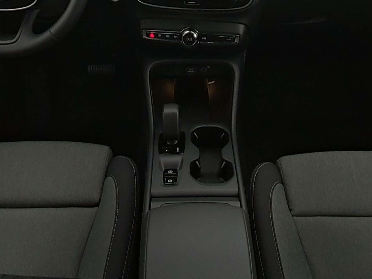 Volvo XC40 Core - 2025 - Joinsteer - #6