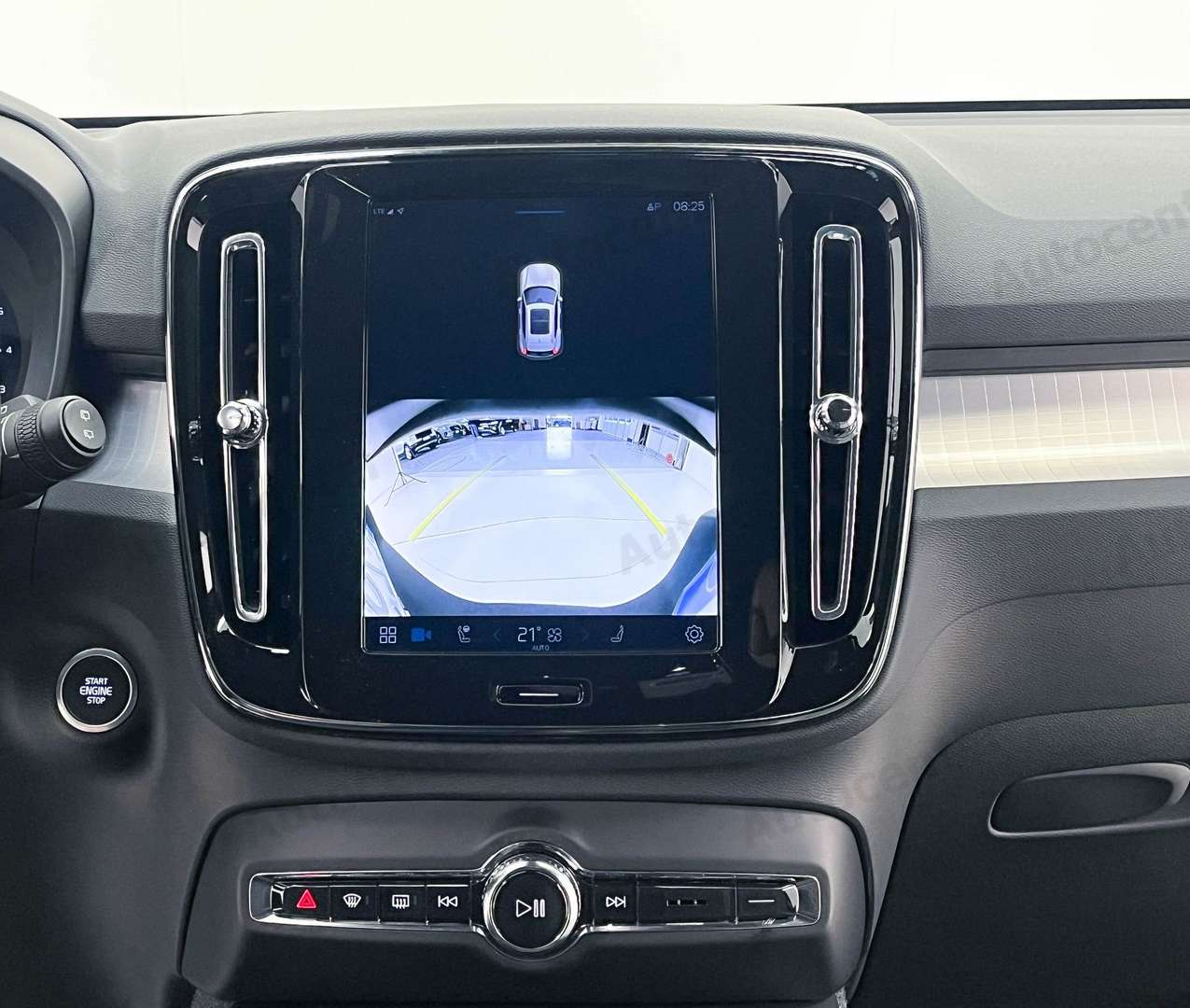 Volvo XC40 B3 Core - 2025 - Joinsteer - #23