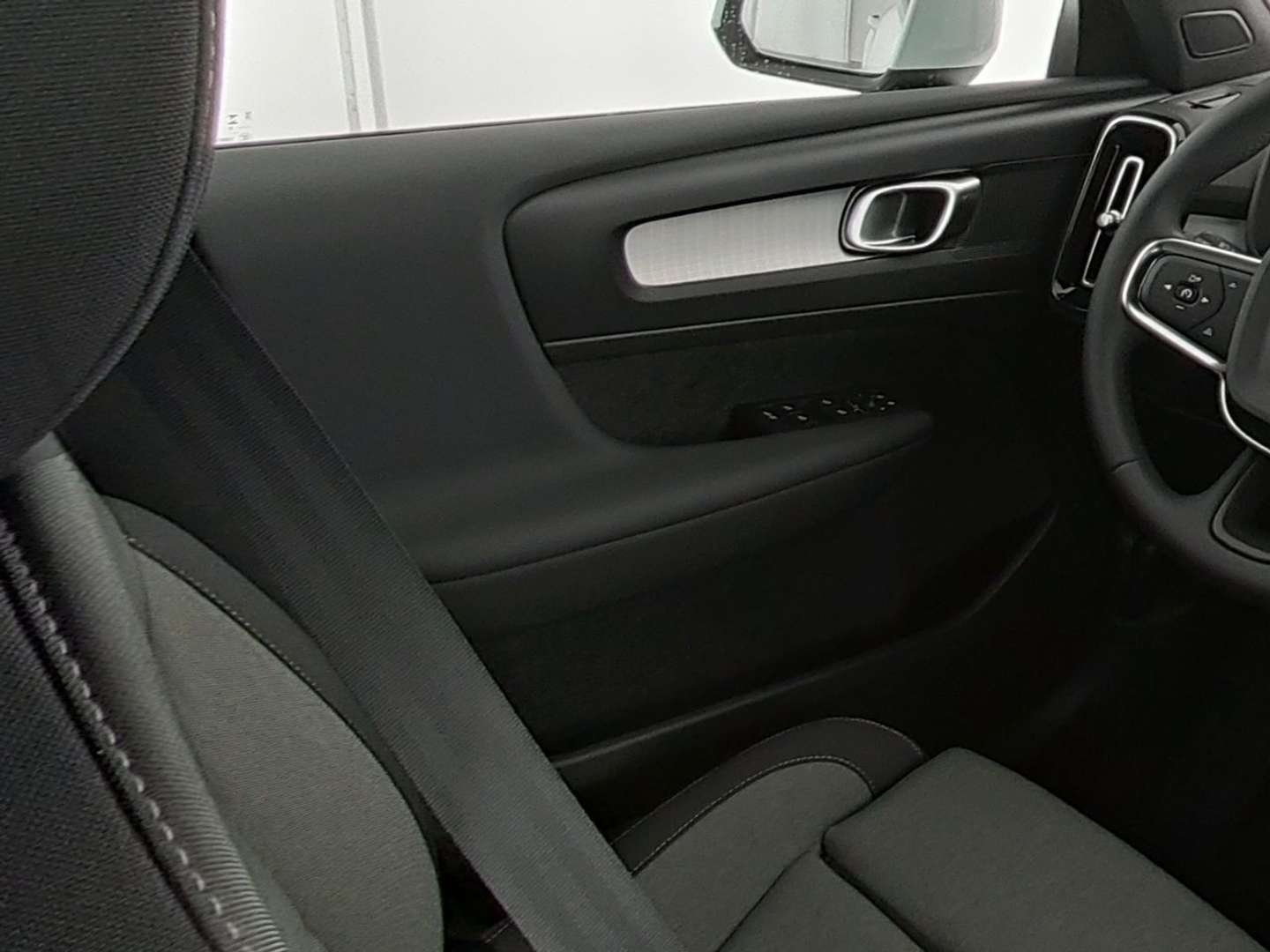 Volvo XC40 Core - 2025 - Joinsteer - #12