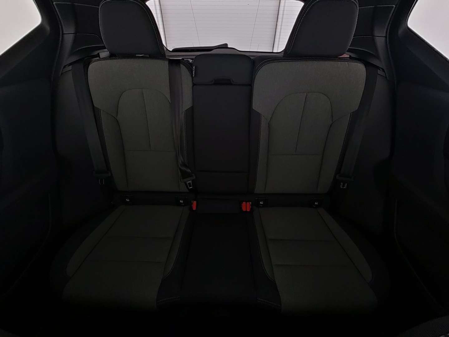 Volvo XC40 Core - 2025 - Joinsteer - #13