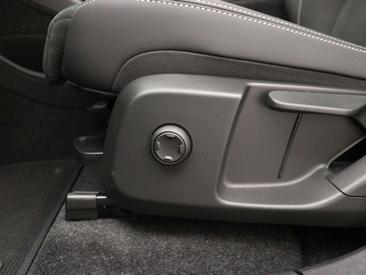 Volvo C40 Recharge PLUS — photo 12