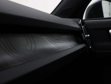 Volvo C40 Recharge PLUS — photo 16