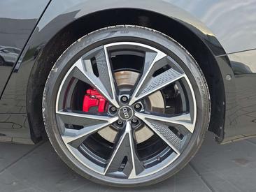 Audi A6 Avant S6 — photo 14
