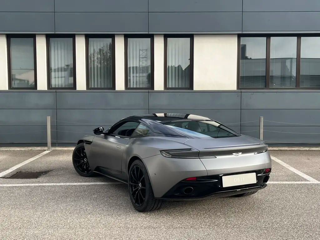 Aston Martin DB11 V12 AMR Coupe 5.2 - 2021 - Joinsteer - #2