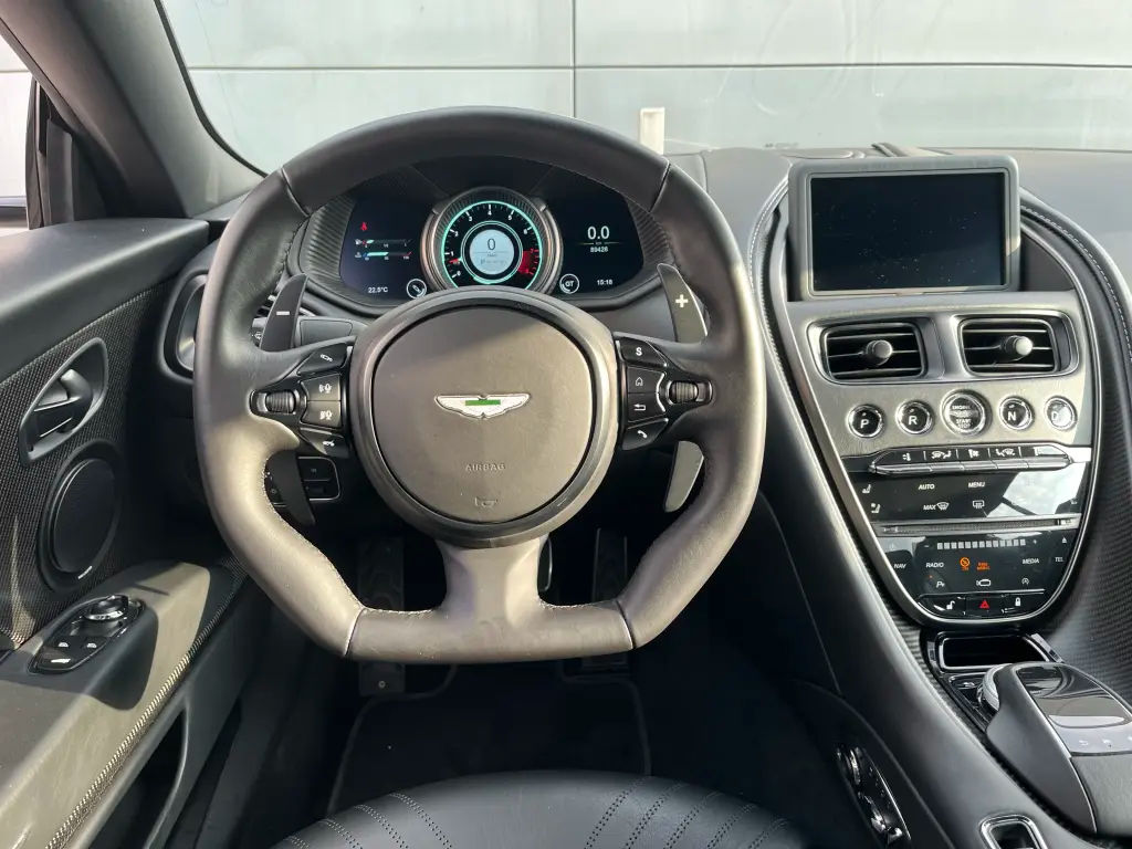 Aston Martin DB11 V12 AMR Coupe 5.2 - 2021 - Joinsteer - #15