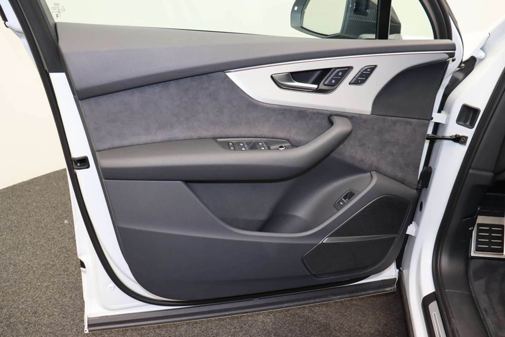 Audi Q7 S Line 55 TFSI - 2024 - Joinsteer - #6