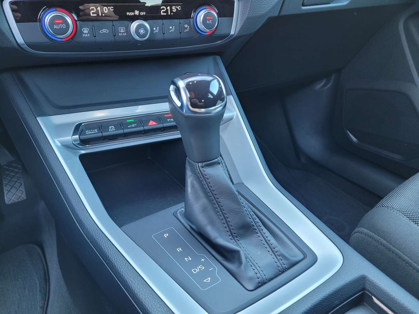 Audi Q3 PHEV 45 TFSIe AUT - 2022 - Joinsteer - #24