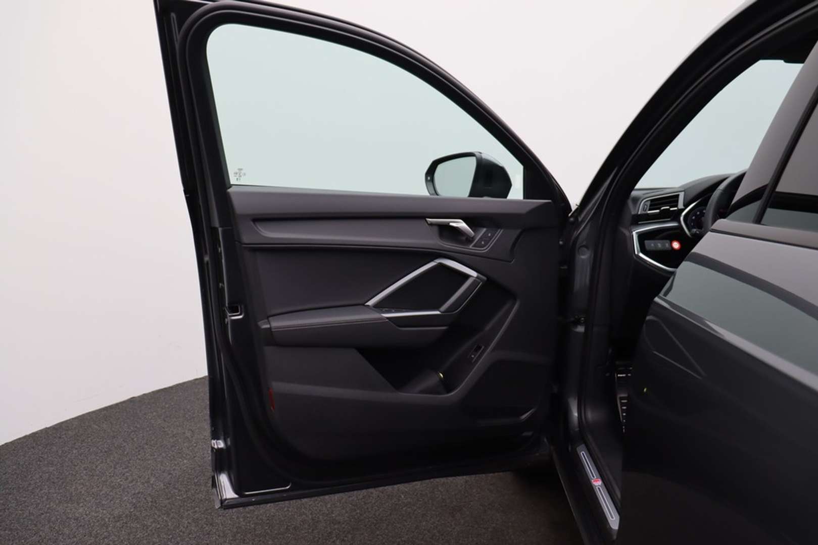 Audi Q3 S Line 35 TFSI - 2024 - Joinsteer - #6