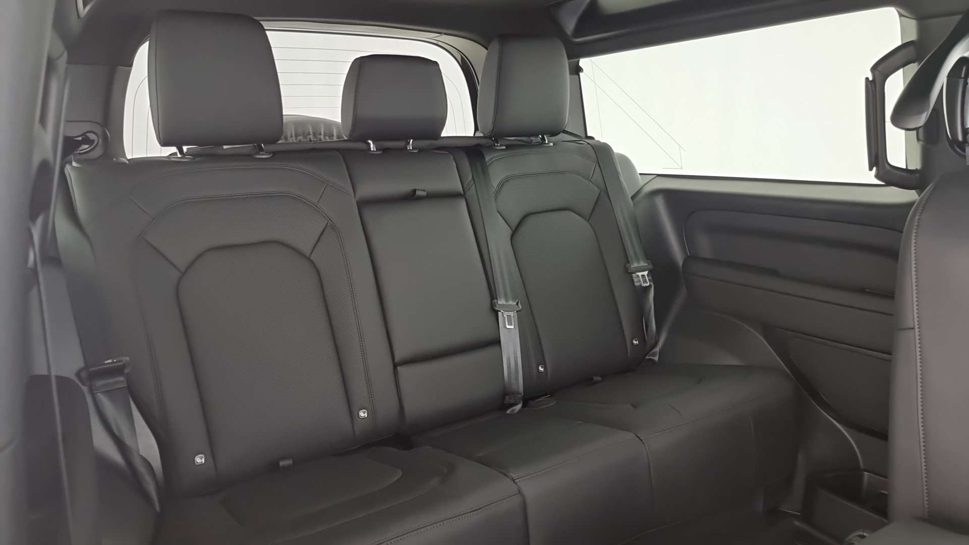 Land Rover Defender 90 D200 X-Dynamic SE - 2025 - Joinsteer - #5