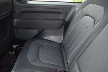 Land Rover Defender 90 D200 X-Dynamic SE — photo 12