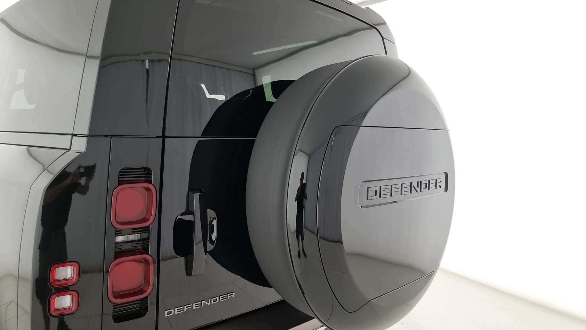 Land Rover Defender 90 D200 X-Dynamic SE - 2025 - Joinsteer - #26