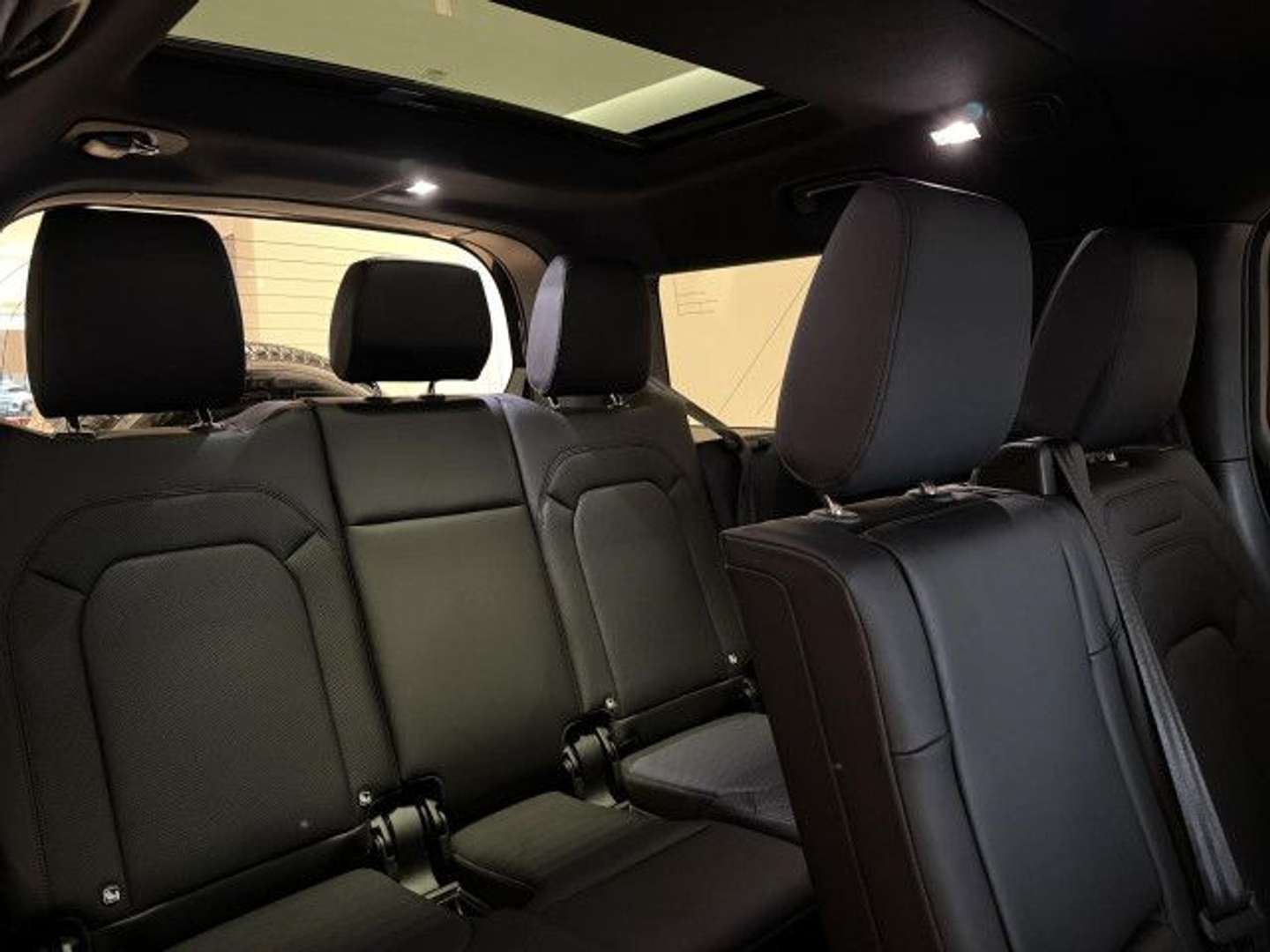 Land Rover Defender 130 X-Dynamic SE D300 - 2025 - Joinsteer - #17