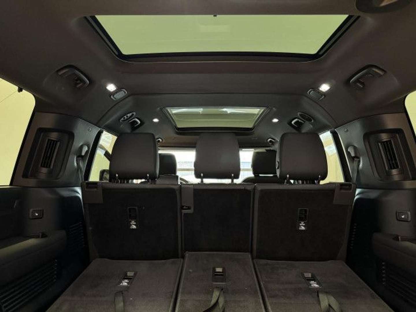 Land Rover Defender 130 X-Dynamic SE D300 - 2025 - Joinsteer - #19