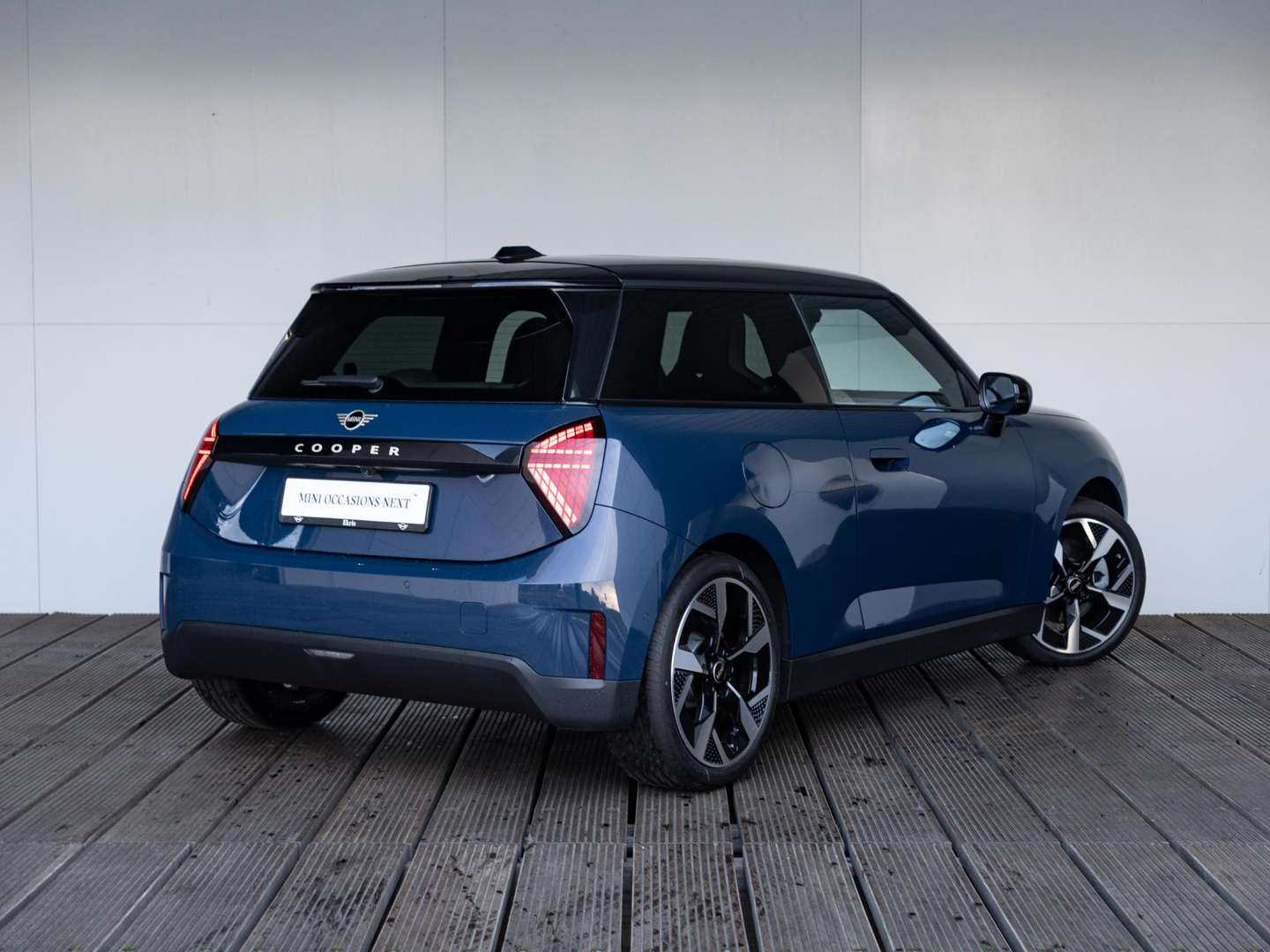 Mini 3 Portes Favoured Cooper E - 2025 - Joinsteer - #1