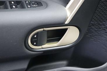 Mini Aceman Essential Cooper SE — photo 9