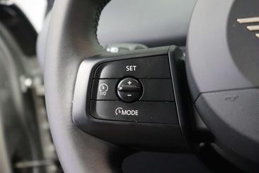 Mini Aceman Essential Cooper SE — photo 12