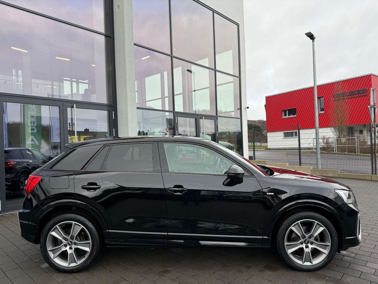 Audi Q2 S Line Sport 35 TFSI - 2021 - Joinsteer - #4