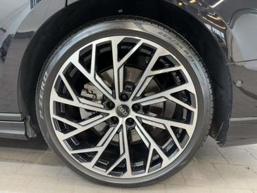 Audi A8 Avant 60 TFSI E — photo 6
