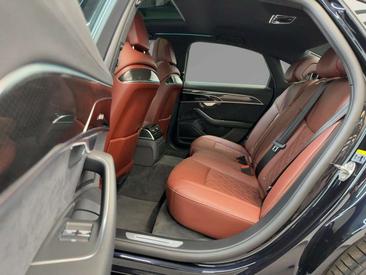 Audi A8 Avant 60 TFSI E — photo 8