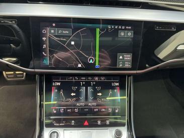 Audi A8 Avant 60 TFSI E — photo 15