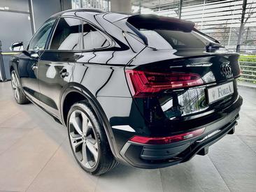 Audi Q5 S Line Plus Sportback 40 TDI — photo 8