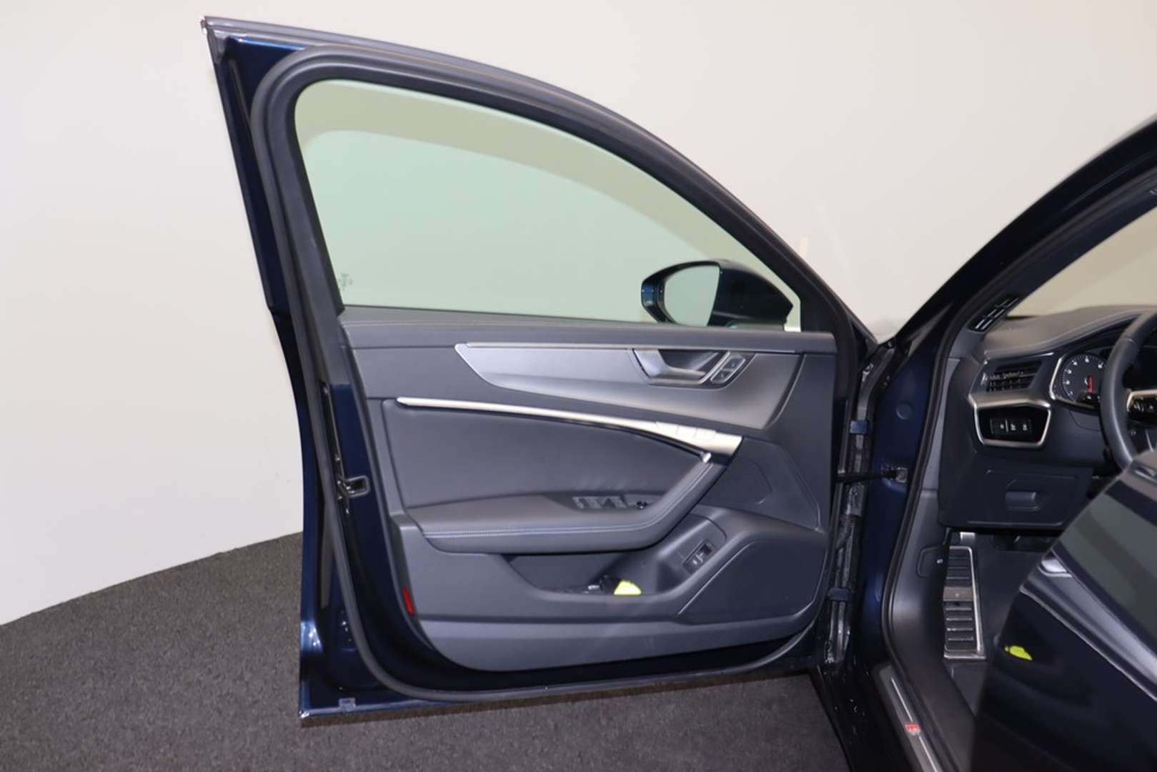 Audi A6 S Line Avant 45 TFSI - 2023 - Joinsteer - #6