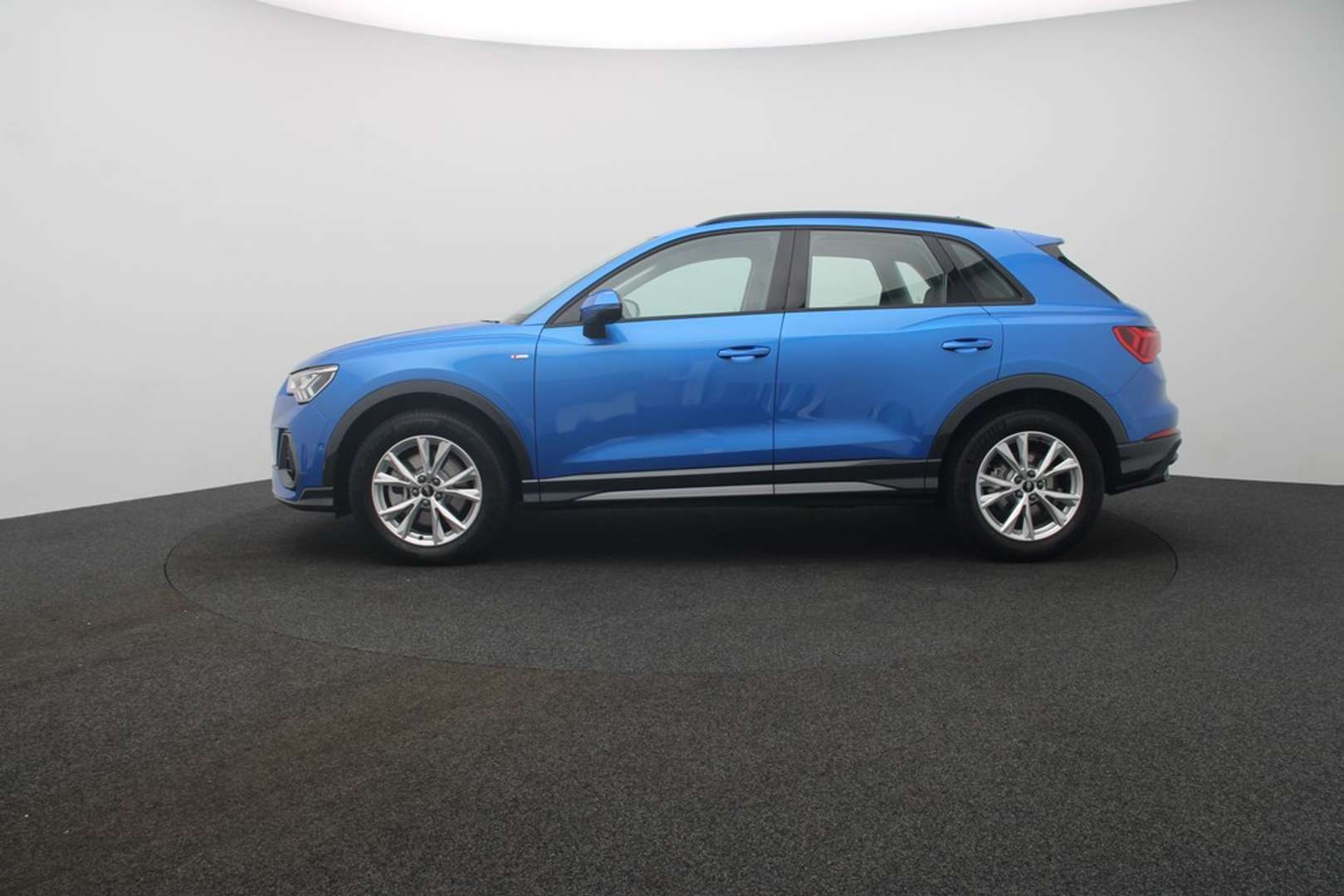 Audi Q3 S Line 45 TFSI - 2025 - Joinsteer - #1