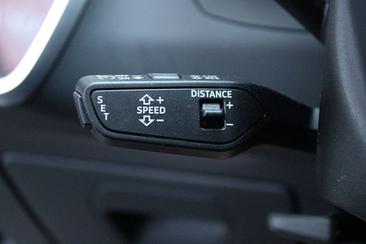 Audi A6 Avant 40 TDI — photo 24