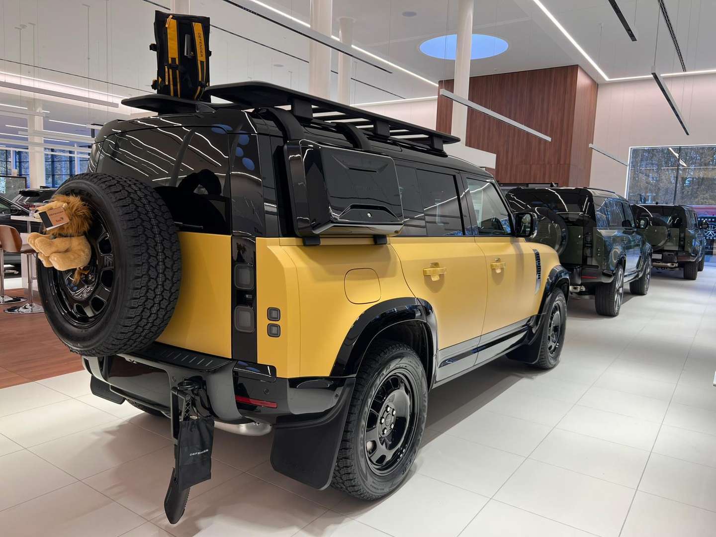 Land Rover Defender Trophy Edition D350 - 2025 - Joinsteer - #2