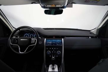 Land Rover Discovery Sport P300e SE — photo 5