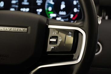 Land Rover Discovery Sport P300e SE — photo 12