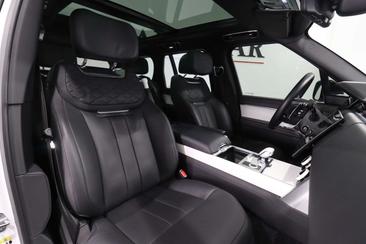 Land Rover Range Rover SV P510e — photo 12