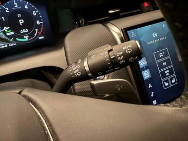 Land Rover Discovery Sport R-DYNAMIC P300e — photo 31
