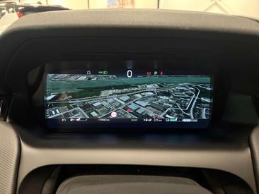 Land Rover Discovery Sport R-DYNAMIC P300e — photo 37