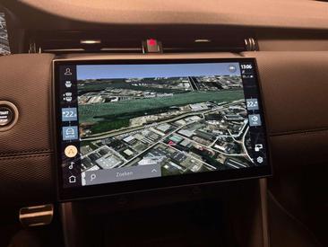 Land Rover Discovery Sport R-DYNAMIC P300e — photo 42