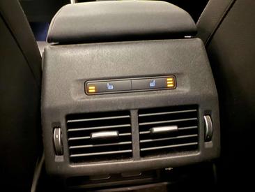 Land Rover Discovery Sport R-DYNAMIC P300e — photo 44