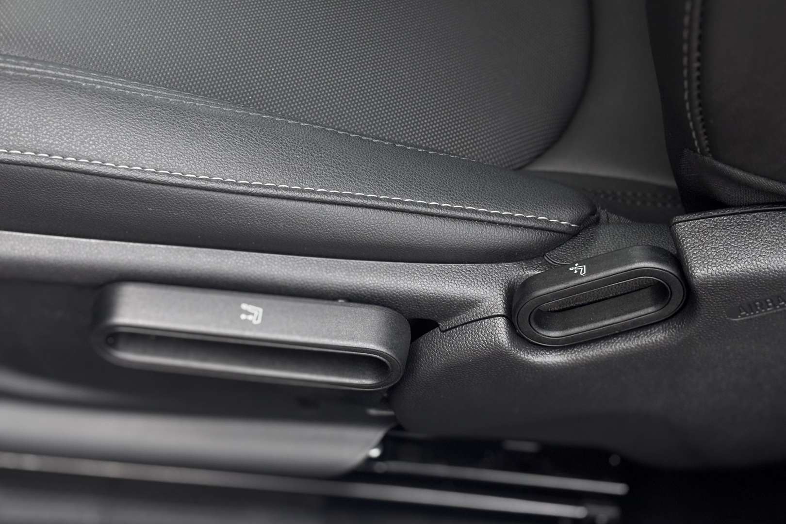 Mini Cooper SE Sportleder_Électrique - 2023 - Joinsteer - #8