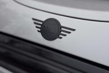 Mini Cooper SE Comfort Access Electric — photo 4