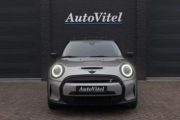 Mini Cooper SE Comfort Access Electric — photo 12