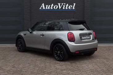 Mini Cooper SE Comfort Access Electric — photo 21