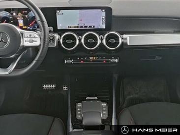 Mercedes GLB 180 AMG Line — photo 6