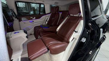 Mercedes GLS 600 Maybach — photo 12