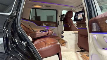 Mercedes GLS 600 Maybach — photo 15