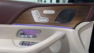 Mercedes GLS 600 Maybach — photo 33