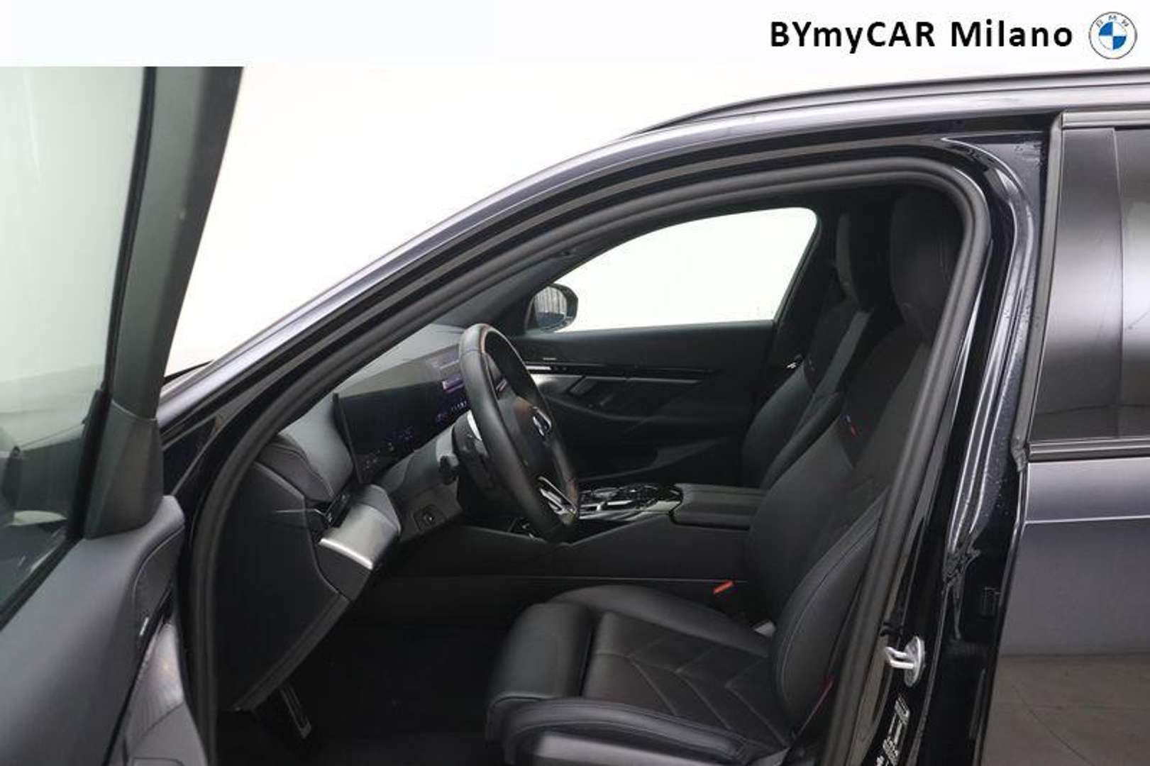 BMW Série 5 Touring M Sport 520d XDrive - 2025 - Joinsteer - #11