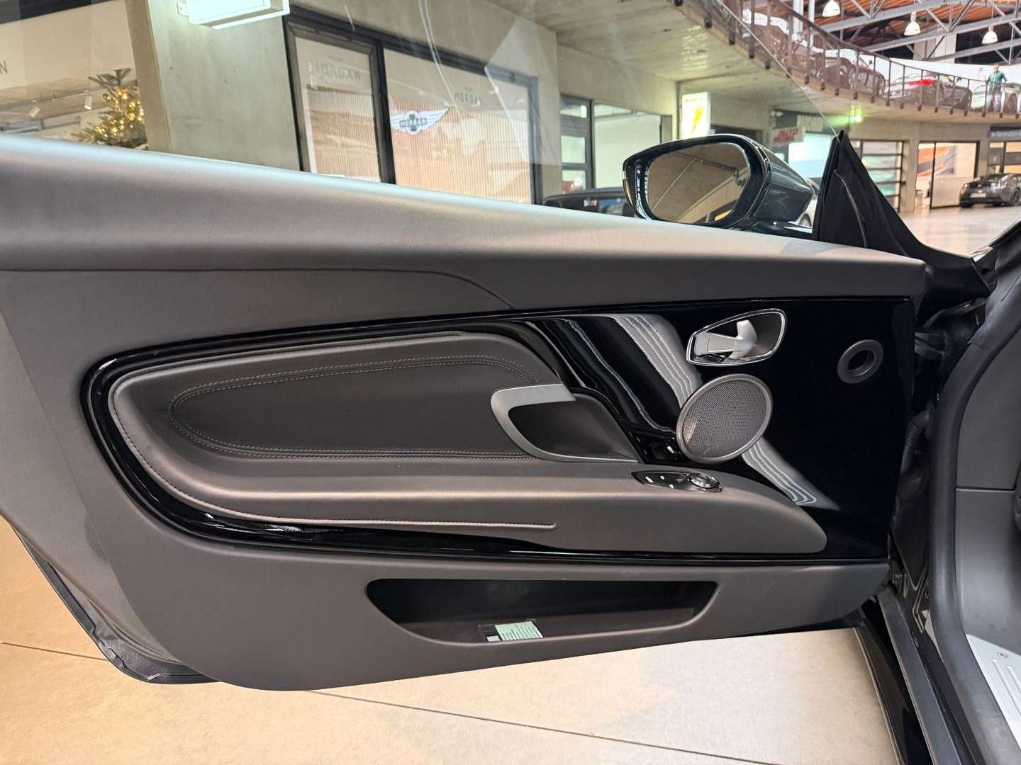 Aston Martin DB11 5.2 V12 AMR - 2017 - Joinsteer - #10