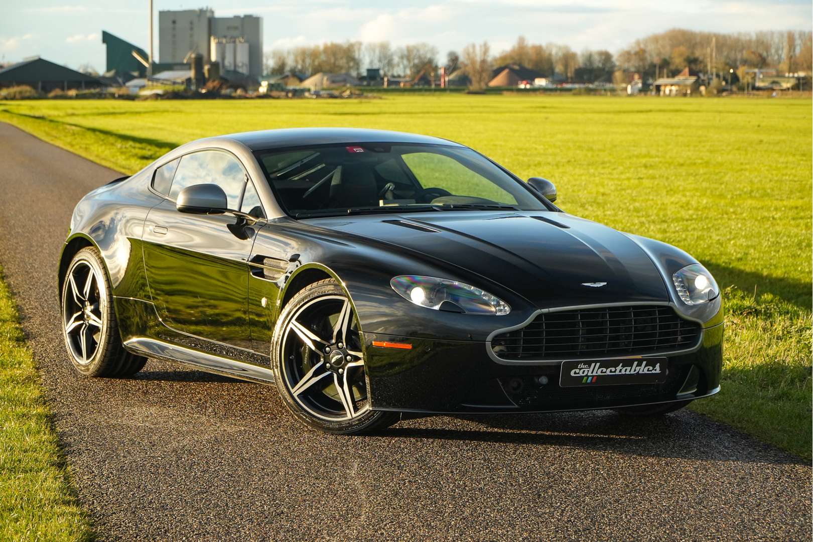 Aston Martin Vantage V8 4.7 N430 - 2016 - Joinsteer - #3